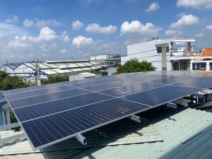 Giá Pin Năng Lượng Mặt Trời 2026: Vì Sao Tăng Trở Lại?